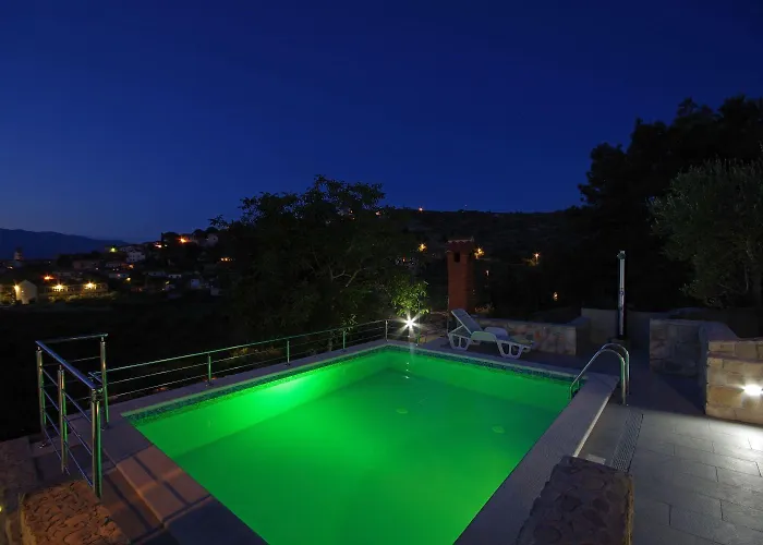 Nyaraló House Tonko *