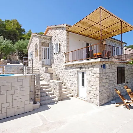 Сasa de vacaciones House Tonko