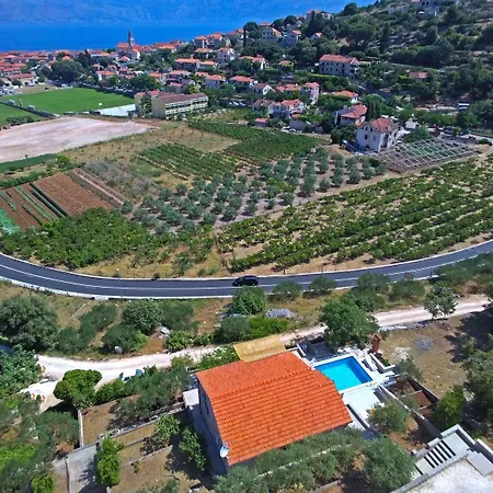 Сasa de vacaciones House Tonko