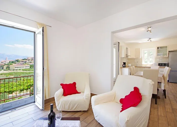 בית נופש House Tonko פוסטיר