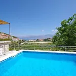 House Tonko בית נופש
