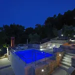 בית נופש House Tonko