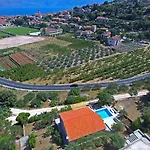 בית נופש House Tonko