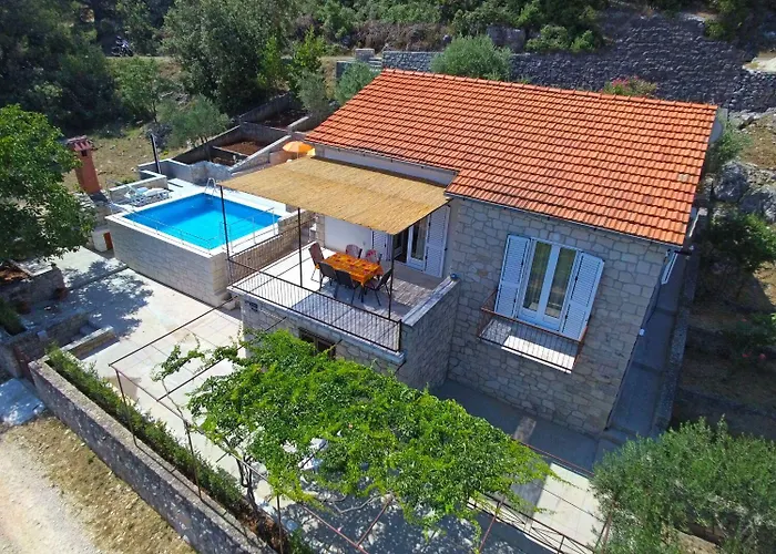 House Tonko Postira