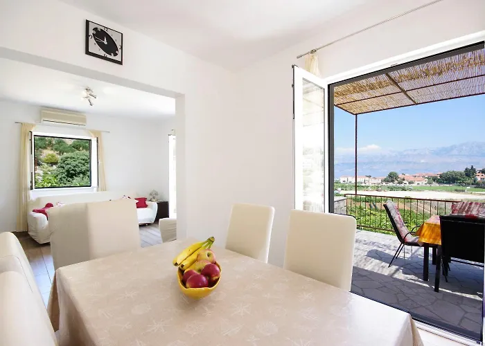 House Tonko Postira
